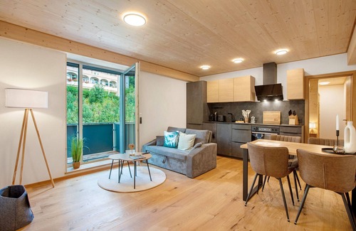 St. Blasien Apartment | Apartment 'Tanne' with Balcony and Wi-Fi