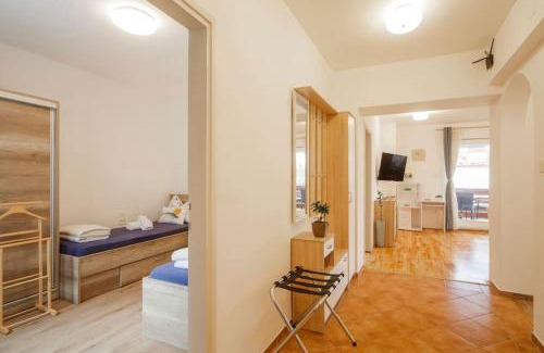 Njivice Apartment | Apartment Tara