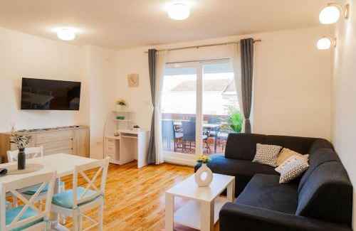 Njivice Apartment | Apartment Tara