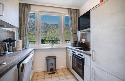 Bad Reichenhall Apartment | Apartment 'The View' with Mountain View, Balcony and Wi-Fi
