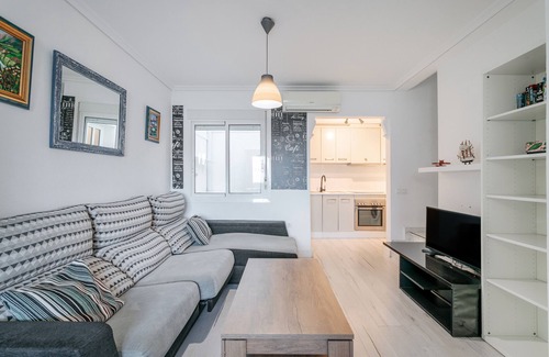 Gran Alacant Apartment | Apartment 'Tranquilo Para Familias Con' with Sea View, Wi-Fi and Air Conditioning