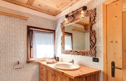 Trepalle Apartment | Apartment "Trepalle House" with Mountain View, Garden & Balcony