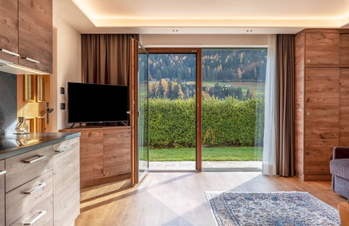 Ortisei Apartment | Apartment "Villa Erina D2" with Mountain View, Garden & Wi-Fi