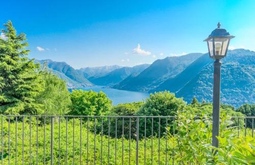 Como Apartment | Apartment Villa Maderni by Interhome