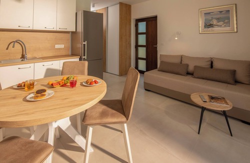 Marcana Apartment | Apartment ViLo (2+2) with heated pool in Istria
