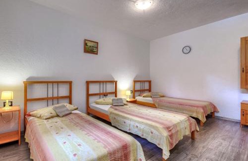 Laginji Apartment | Apartment Vinka by Interhome