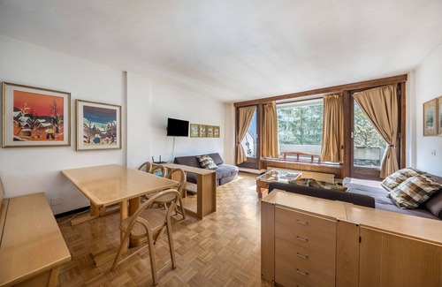 Mazzin Apartment | Apartment 'Vista sulla Vallata' with Balcony & Wi-Fi