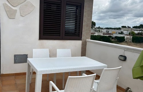 Leporano Marina Apartment | Apartment 'Vivì Due' with Sea View, Wi-Fi and Air Conditioning
