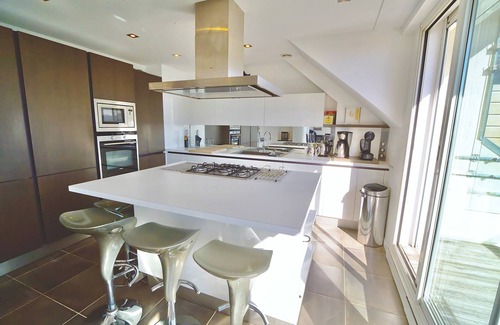 Barneville-Carteret Apartment | Apartment with Sea View