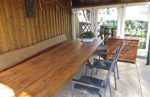 Aerzen Apartment | Apartment 'Waldau' with Shared Garden and Wi-Fi
