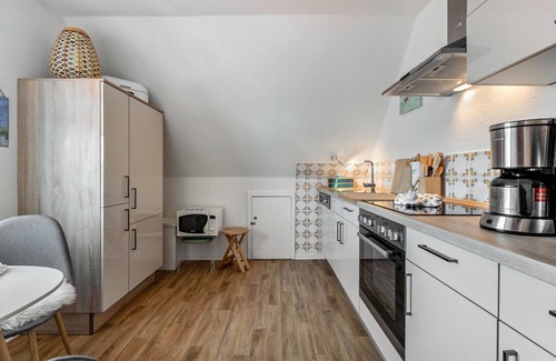 Toenning Apartment | Apartment 'Wattlöwe Tönning' with Private Terrace, Private Garden and Wi-Fi