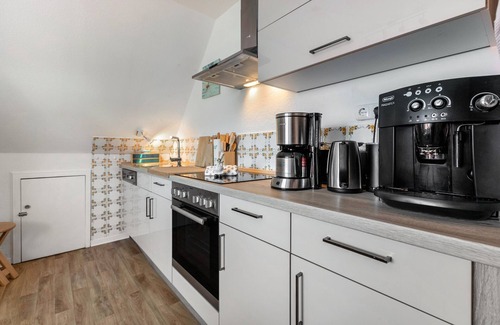 Toenning Apartment | Apartment 'Wattlöwe Tönning' with Private Terrace, Private Garden and Wi-Fi