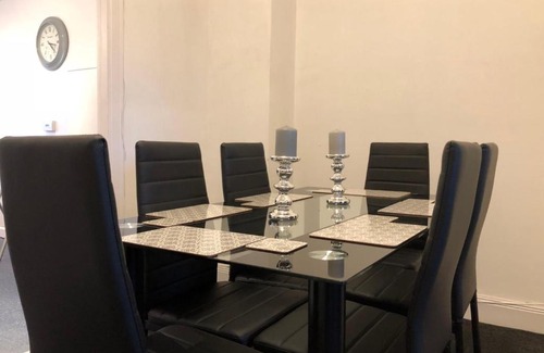 Levenmouth Apartment | Apartment Wellesley