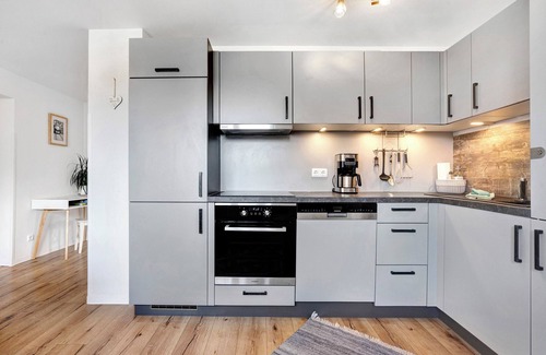 Burkau Apartment | Apartment 'Willkommen Im Ferienhaus Europahof' with Garden, Balcony and Wi-Fi