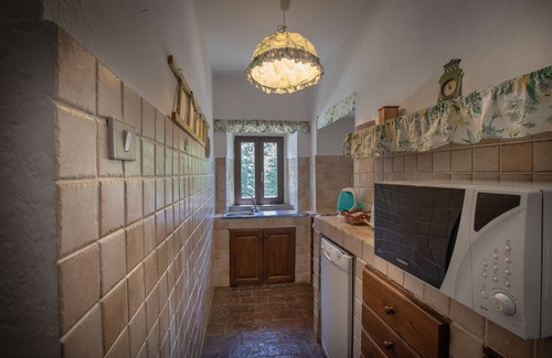 Grotte di Castro Apartment | Apartment with access to swimming pool and tennis court