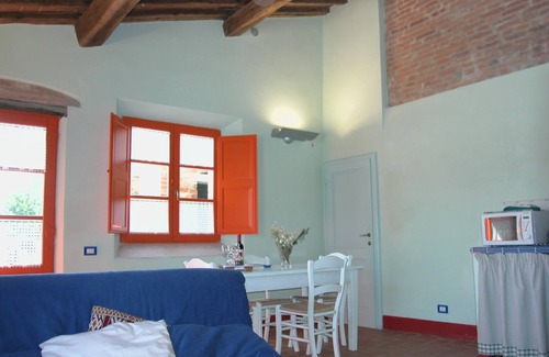 Torre A Castello Apartment | Apartment with beautiful view in the Crete Senesi