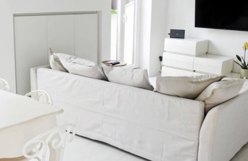 De Angeli Apartment | Apartment with Balcony