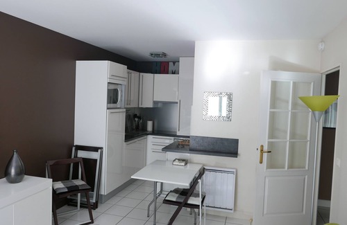 Arcachon Apartment | Apartment with direct access to the beach in Arcachon parking and wifi included