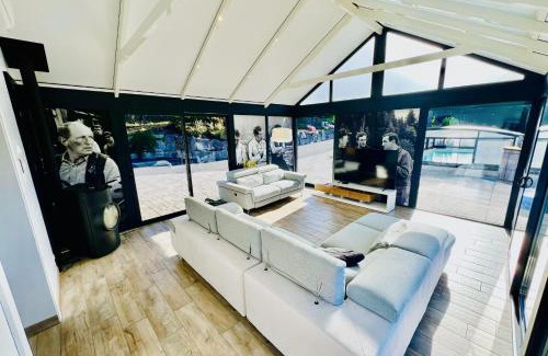 Granges-Aumontzey House | Apartment with jacuzzi and sunny terrace