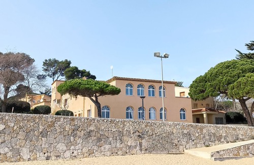 La Fosca Apartment | Apartment with garden at 11 meters from the sand beach of la Fosca.