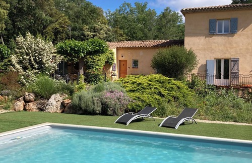 Lorgues Apartment | Apartment with large terrace, calm and nature