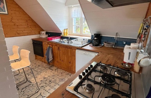 Locmariaquer Apartment | Apartment with outdoor patio