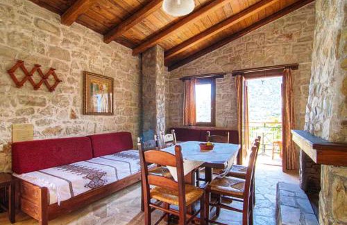 Vlichada Apartment | Apartment with Paid Sauna