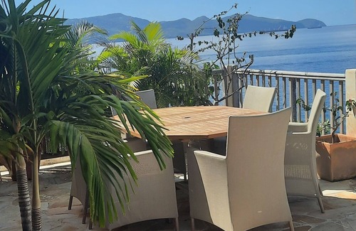 Schoelcher Apartment | Apartment with panoramic view of the Caribbean Sea!