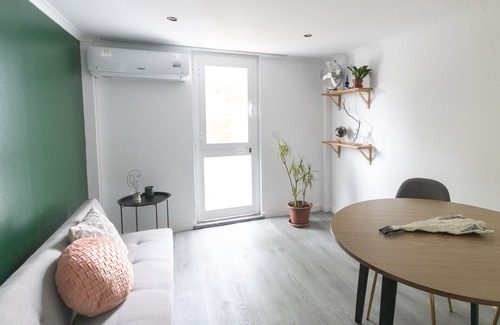 Merces Condo | Apartment with patio, in one of the city's eclectic areas.