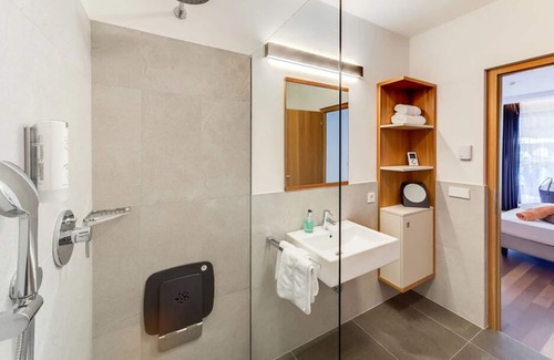 Plaus Apartment | Apartment with pool view