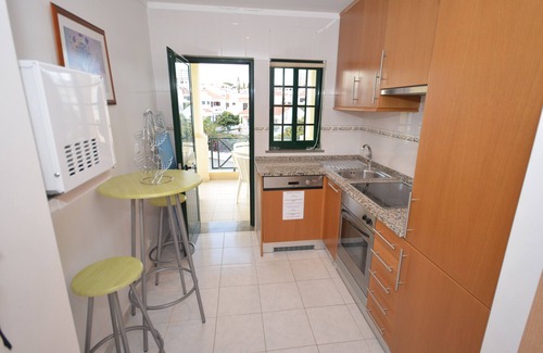The Strip Condo | Apartment with pool + WIFI and close to the beach - V