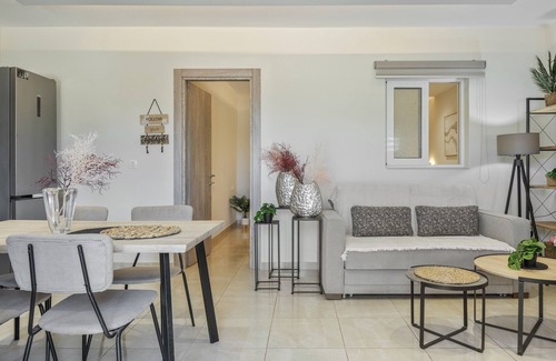 Mastichari Apartment | Apartment 'With Private Pool No 2' with Private Garden, Wi-Fi and Air Conditioning