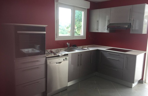 Ducos Apartment | apartment with privatized jacuzzi