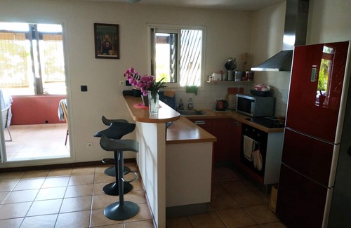 L'Ermitage-les-Bains Apartment | Apartment with spacious terrace in the fishing village of l'Ermitage