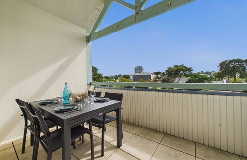 Guerande Apartment | Apartment with shared pool for 4