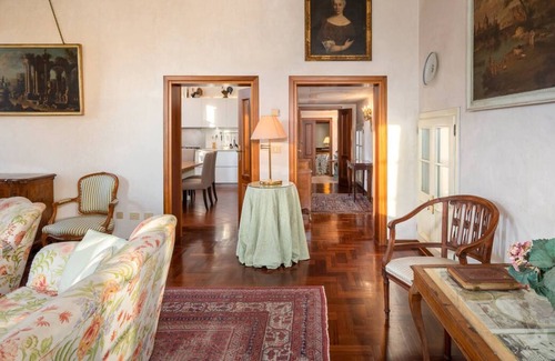 Piombino Dese Apartment | Apartment with swimming pool in Veneto
