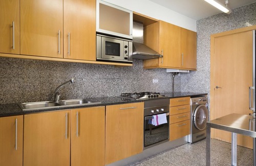 Sant Gervasi Apartment | Apartment with Terrace 3 rooms in the center in with parking - Free WiFi
