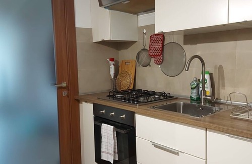 Zona XXXI Mezzocammino Apartment | Apartment with view in a house with garden, quiet, 15' from Roma Piramide.