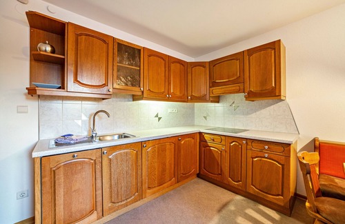 Laces Apartment | Apartment 'Wohnung Morgenduft Schnalserhof' with Mountain View, Shared Terrace and Wi-Fi