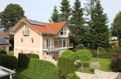Teisendorf Apartment | Apartment Wühn, 50sqm attic up to 4 pers., kitchen, living room, bathroom, WC extra