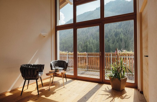 Selva dei Molini Apartment | Apartment 'Zirm' with Mountain View, Private Terrace and Wi-Fi