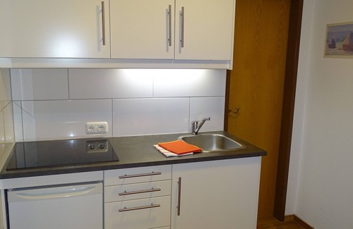 Stumm Apartment | "Apartmenthaus Zentral 4er App Kat A" near the Ski Area with Mountain View