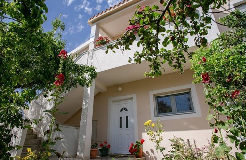 Vlasici Apartment | Apartments Ana (10596-A2) - Vlasici - island Pag