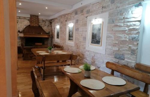 Turanj Hotel | Apartments and pansion M&R