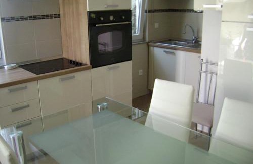 Valun Apartment | Apartments and rooms Roberto B.