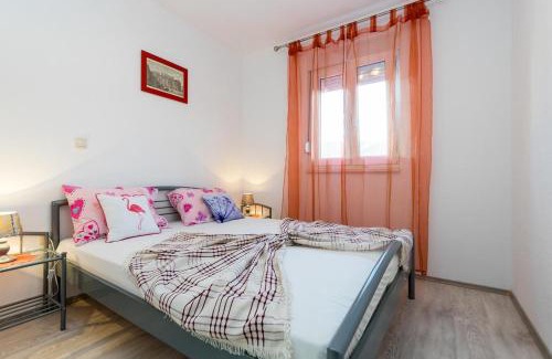 Grebastica House | Apartments and rooms with parking space Grebastica, Sibenik - 17831