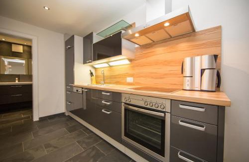 Ravaisch Apartment | Apartments Anemone