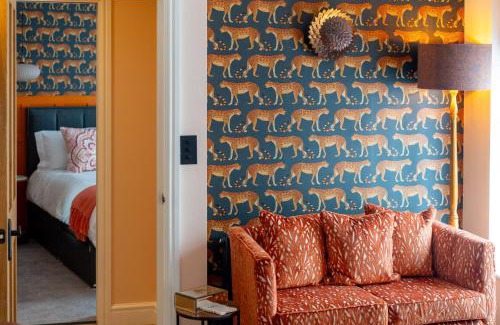 Richmond-upon-Thames Hotel | Apartments at Number 16 - The Jolly Coopers