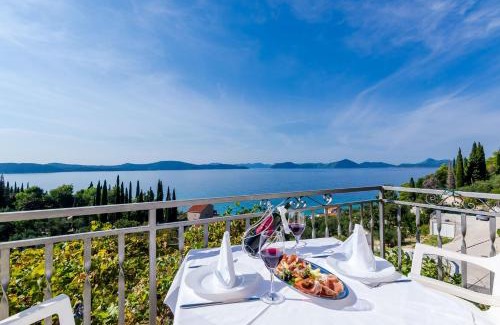 Krucica Apartment | Apartments Cypress Sea Cove