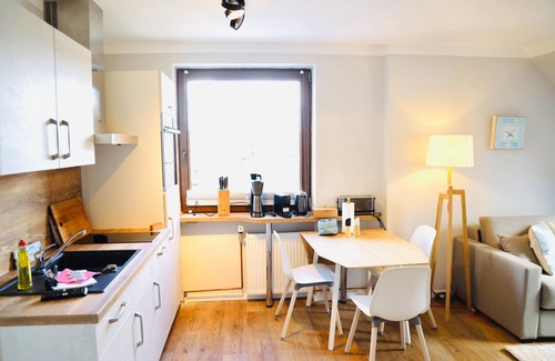 Timmendorfer Strand House | Apartments Meerzeit for up to 16 people with garden